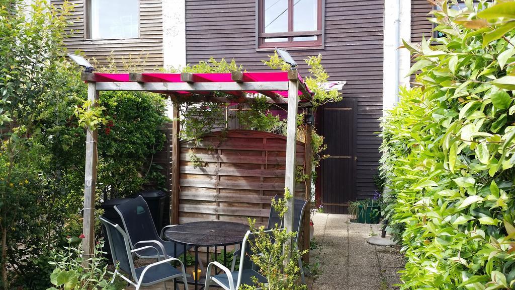 Duplex14H 1Er Etage Jardinet 1 Parking Ou Studio14B Rdc Terrasse Sans Parking La Rochelle  Zewnętrze zdjęcie